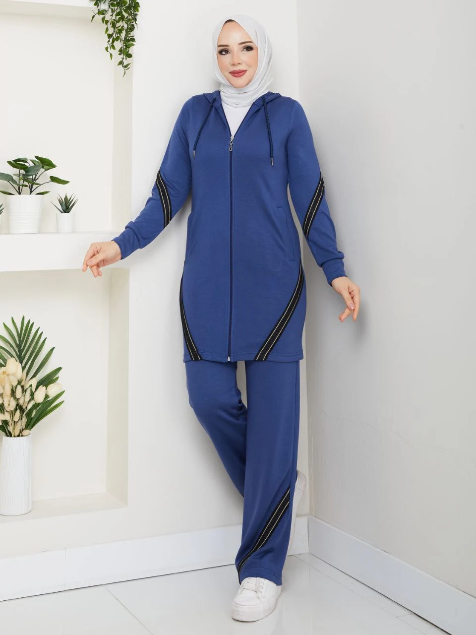 2-Piece Women’s Matching Set — A-124