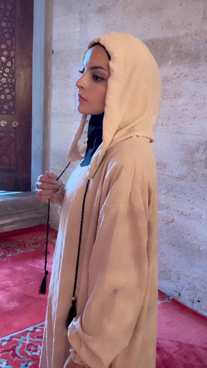 Hooded Hooded Prayer Dress — F27906