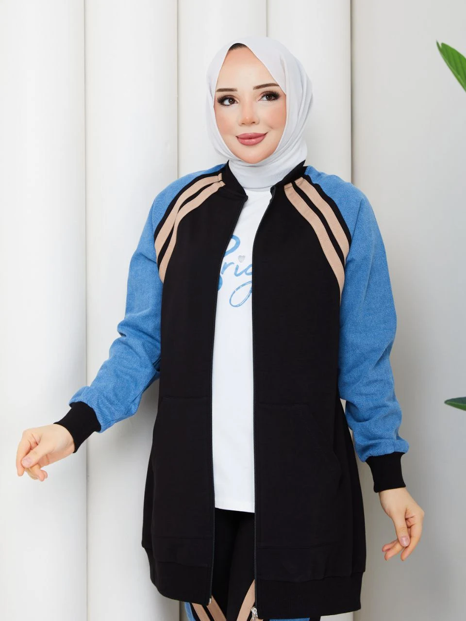 طقم كاجوال نسائي من ثلاث قطع بشرائط متباينة — A-143