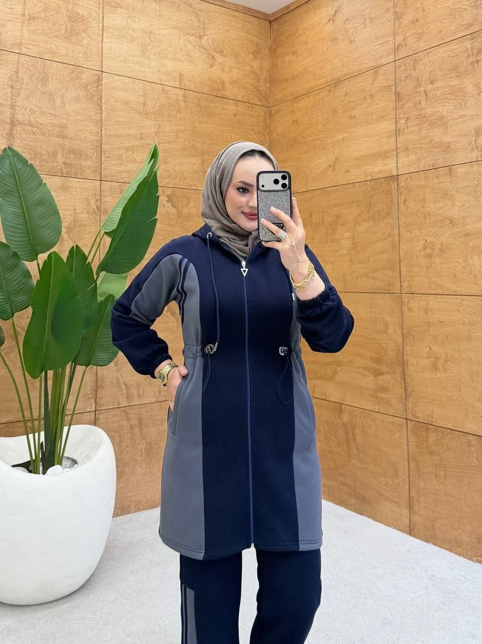 2-Piece Women’s Matching Set — A-184
