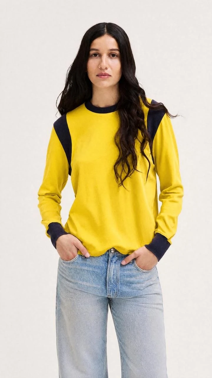 Long-Sleeve Top with Contrast Black Cuffs — 5011