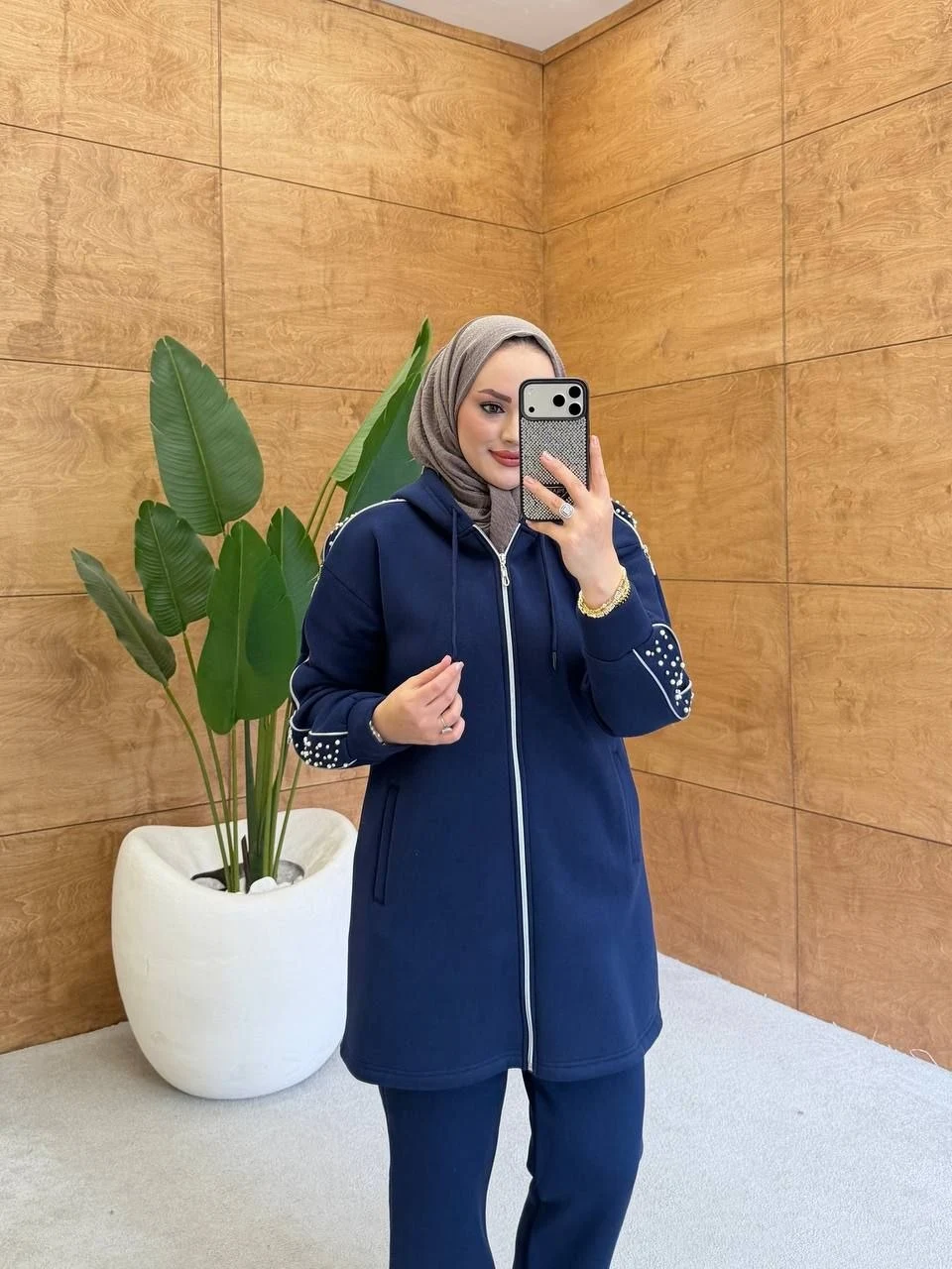 2-Piece Women’s Matching Set — 530