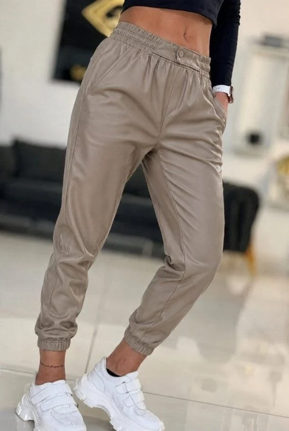 Button Detail Women’s Trousers — 72353