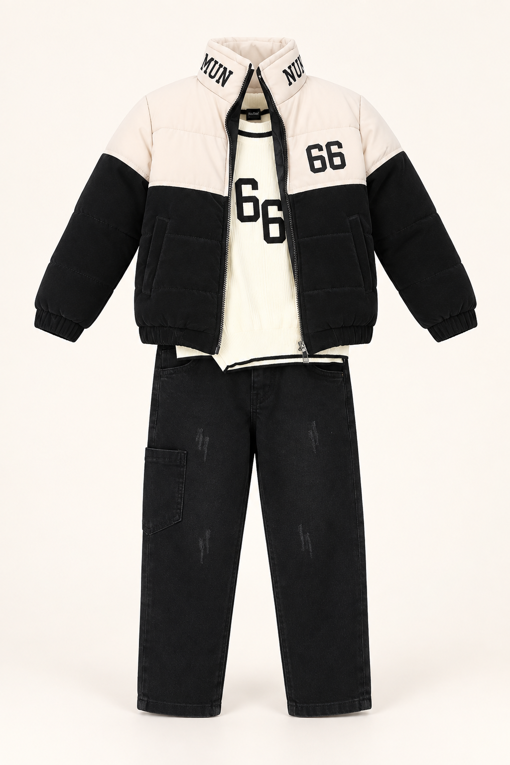 أسود وعاجي / Black and ivory / Siyah ve fildişi — AI-generated styling